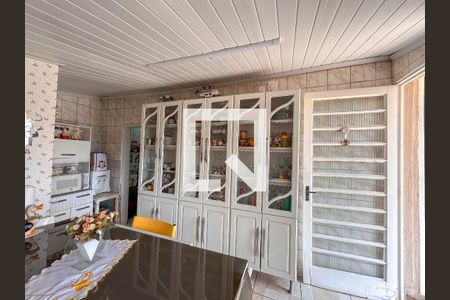 Casa à venda com 100m², 4 quartos e 2 vagas