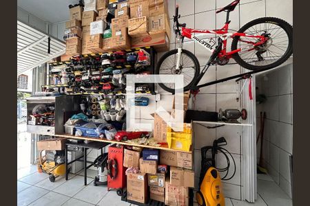 Casa à venda com 100m², 4 quartos e 2 vagas