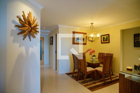 Sala de apartamento à venda com 3 quartos, 170m² em Piratininga, Niterói