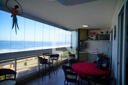 Varanda de apartamento à venda com 3 quartos, 170m² em Piratininga, Niterói