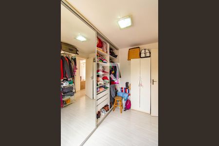 Apartamento à venda com 53m², 3 quartos e 1 vaga Apartamento à venda com 53m², 3 quartos e 1 vagaCloset