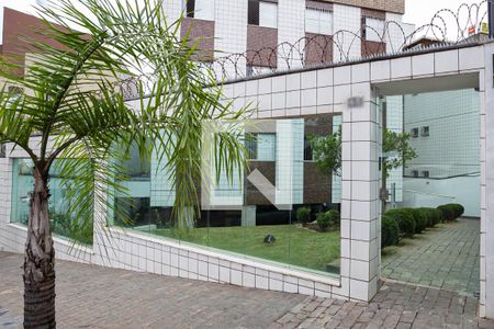 Apartamento para alugar com 90m², 3 quartos e 2 vagas Apartamento para alugar com 90m², 3 quartos e 2 vagasFachada