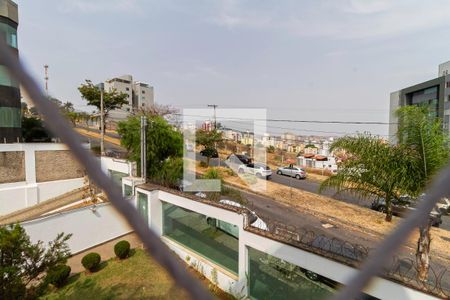 Apartamento para alugar com 90m², 3 quartos e 2 vagas Apartamento para alugar com 90m², 3 quartos e 2 vagasVista do quarto 2