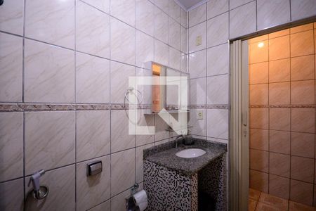 Casa para alugar com 100m², 2 quartos e 1 vaga Casa para alugar com 100m², 2 quartos e 1 vagaBanheiro