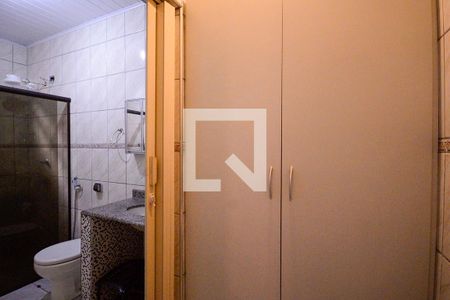 Casa para alugar com 100m², 2 quartos e 1 vaga Casa para alugar com 100m², 2 quartos e 1 vagaBanheiro