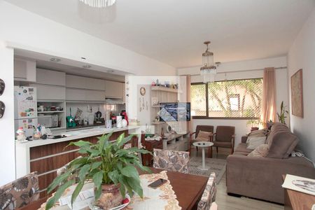 Sala de apartamento à venda com 3 quartos, 80m² em Rio Branco, Porto Alegre