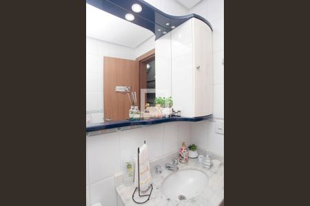 Apartamento à venda com 80m², 3 quartos e 2 vagasBanheiro 2