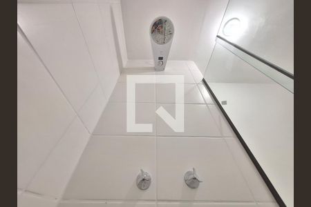 Banheiro de apartamento para alugar com 1 quarto, 30m² em Água Branca, São Paulo