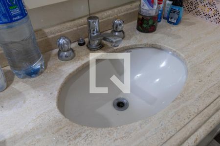 Casa à venda com 240m², 5 quartos e 2 vagasBanheiro