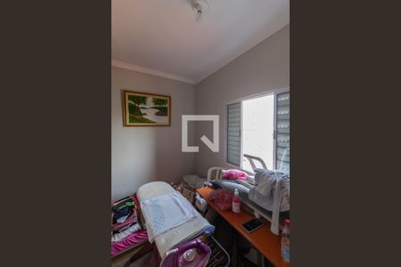 Casa à venda com 240m², 5 quartos e 2 vagasQuarto 4