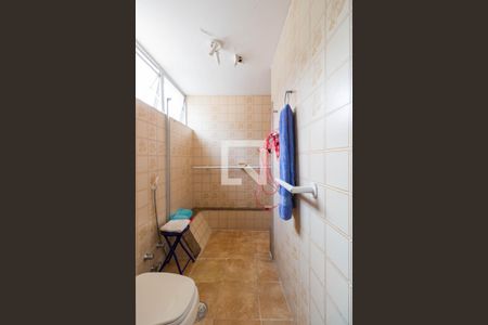 Casa à venda com 298m², 4 quartos e 2 vagasBanheiro