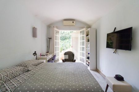 Casa à venda com 298m², 4 quartos e 2 vagasQuarto 3