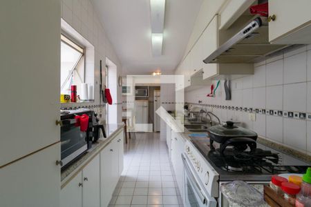 Casa à venda com 298m², 4 quartos e 2 vagasCozinha