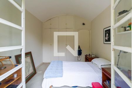 Casa à venda com 298m², 4 quartos e 2 vagasQuarto 2