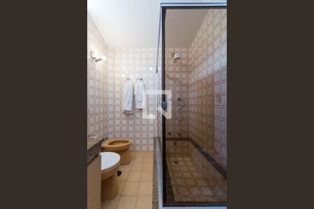 Casa à venda com 298m², 4 quartos e 2 vagasBanheiro 2