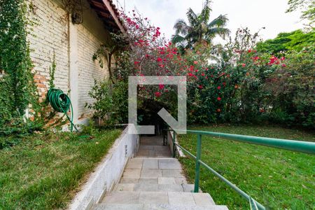 Casa à venda com 298m², 4 quartos e 2 vagasQuintal