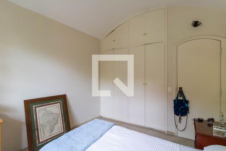 Casa à venda com 298m², 4 quartos e 2 vagasQuarto 2