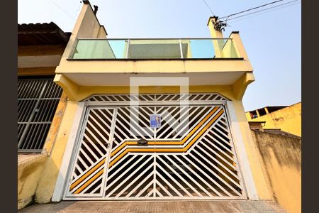 Casa para alugar com 115m², 2 quartos e sem vaga Casa para alugar com 115m², 2 quartos e sem vagaFachada