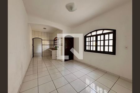 Casa para alugar com 115m², 2 quartos e sem vaga Casa para alugar com 115m², 2 quartos e sem vagaCozinha