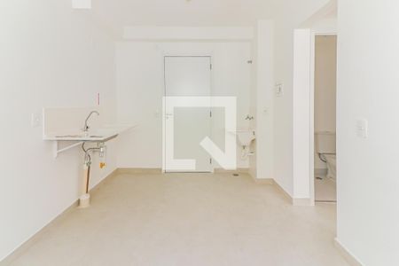 Apartamento à venda com 32m², 2 quartos e sem vaga Apartamento à venda com 32m², 2 quartos e sem vagaCozinha e Área de Serviço