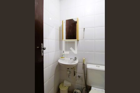 Casa à venda com 178m², 3 quartos e 3 vagasBanheiro de serviço