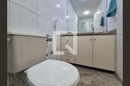 Apartamento à venda com 80m², 2 quartos e 1 vagaBanheiro da Suíte
