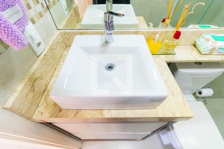 Apartamento à venda com 70m², 2 quartos e 2 vagas Apartamento à venda com 70m², 2 quartos e 2 vagasBanheiro 2