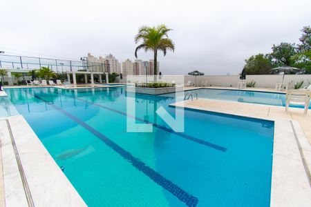 Apartamento à venda com 70m², 2 quartos e 2 vagas Apartamento à venda com 70m², 2 quartos e 2 vagasÁrea comum - Piscina