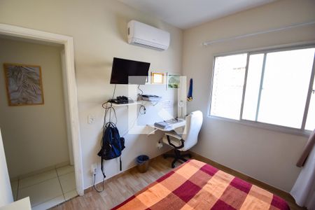 Apartamento à venda com 97m², 3 quartos e 1 vagaQuarto 2