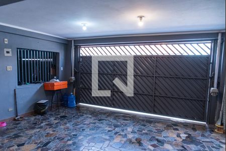 Casa à venda com 237m², 3 quartos e 3 vagas Casa à venda com 237m², 3 quartos e 3 vagasGaragem 1