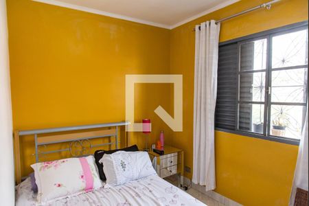 Casa à venda com 237m², 3 quartos e 3 vagas Casa à venda com 237m², 3 quartos e 3 vagasQuarto 2