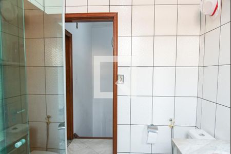 Casa à venda com 237m², 3 quartos e 3 vagas Casa à venda com 237m², 3 quartos e 3 vagasBanheiro 1