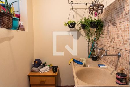 Casa à venda com 237m², 3 quartos e 3 vagas Casa à venda com 237m², 3 quartos e 3 vagasÁrea de serviço