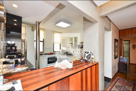 Apartamento para alugar com 144m², 3 quartos e 3 vagas Apartamento para alugar com 144m², 3 quartos e 3 vagasCozinha