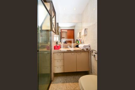 Apartamento para alugar com 144m², 3 quartos e 3 vagas Apartamento para alugar com 144m², 3 quartos e 3 vagasBanheir suite