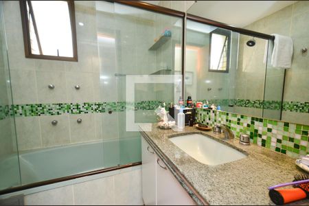 Apartamento para alugar com 144m², 3 quartos e 3 vagas Apartamento para alugar com 144m², 3 quartos e 3 vagasBanheiro social