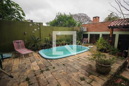 Casa à venda com 129m², 3 quartos e 2 vagasPiscina