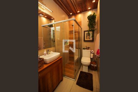 Casa à venda com 129m², 3 quartos e 2 vagasBanheiro Social