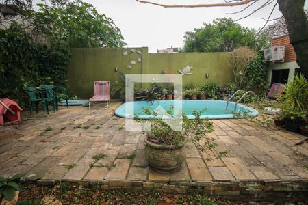 Casa à venda com 129m², 3 quartos e 2 vagasPiscina
