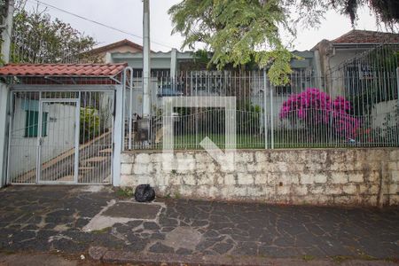 Casa à venda com 129m², 3 quartos e 2 vagasFachada