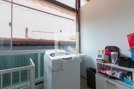 Casa de condomínio à venda com 109m², 3 quartos e 2 vagas Casa de condomínio à venda com 109m², 3 quartos e 2 vagasÁrea de Serviço