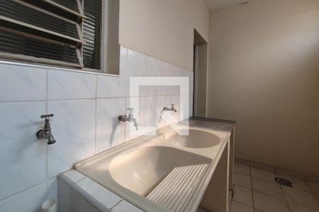 Área de Serviço de casa para alugar com 3 quartos, 290m² em Vila Lemos, Campinas