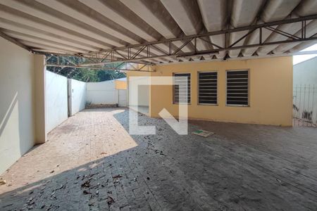 Quintal - Garagem de casa para alugar com 3 quartos, 290m² em Vila Lemos, Campinas