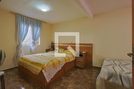 Casa à venda com 200m², 3 quartos e 2 vagas Casa à venda com 200m², 3 quartos e 2 vagasQuarto 3