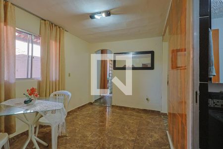 Casa à venda com 200m², 3 quartos e 2 vagas Casa à venda com 200m², 3 quartos e 2 vagasCopa