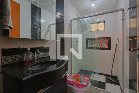 Casa à venda com 200m², 3 quartos e 2 vagas Casa à venda com 200m², 3 quartos e 2 vagasBanheiro