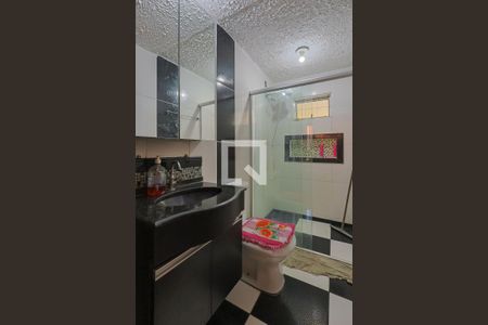 Casa à venda com 200m², 3 quartos e 2 vagas Casa à venda com 200m², 3 quartos e 2 vagasBanheiro