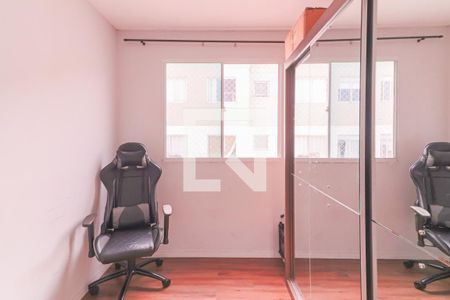 Quarto 1 de apartamento para alugar com 2 quartos, 42m² em Jardim do Lago, Osasco