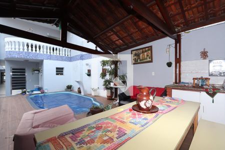 Casa à venda com 350m², 4 quartos e 3 vagasÁrea Gourmet