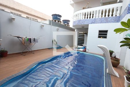 Casa à venda com 350m², 4 quartos e 3 vagasPiscina
